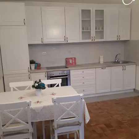 Apartment Sweet *